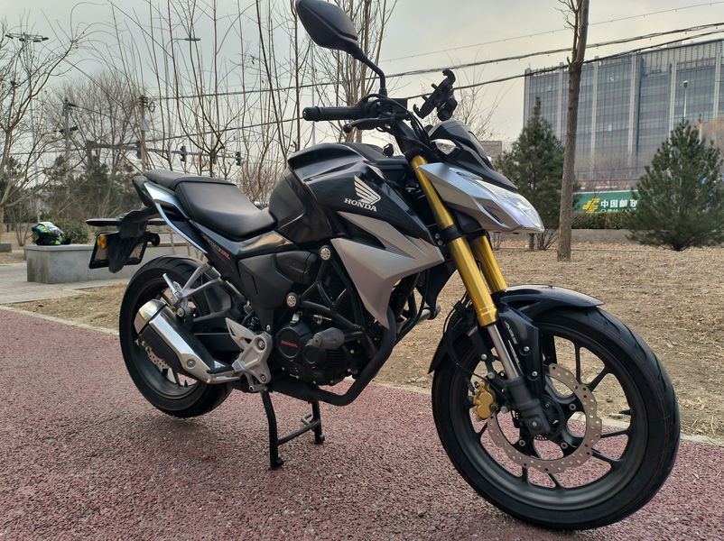 二手五羊本田CB190R 暴锋眼