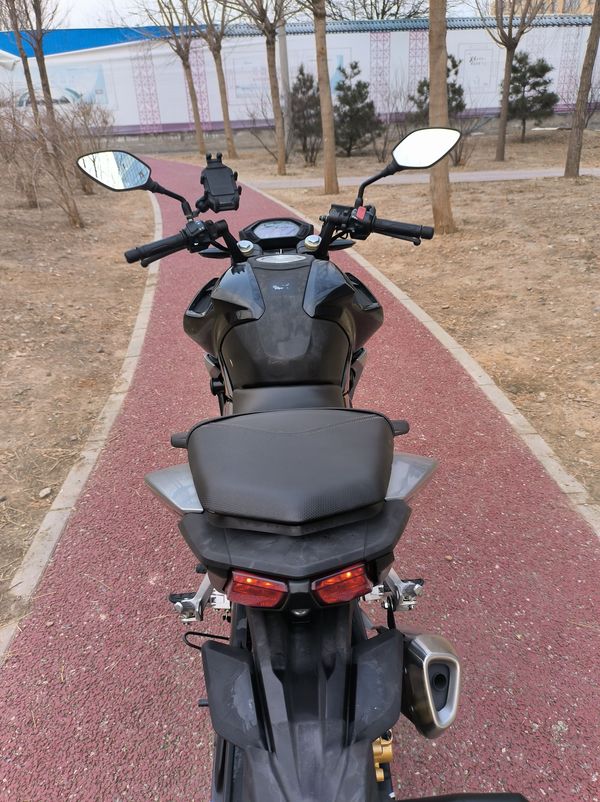 二手五羊本田CB190R 暴锋眼