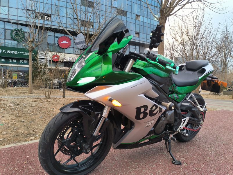 二手贝纳利龙卷风 Tornado 252R