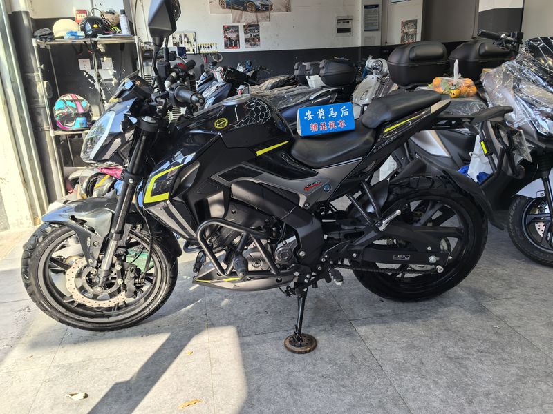 二手贝纳利小迅龙 BN150S