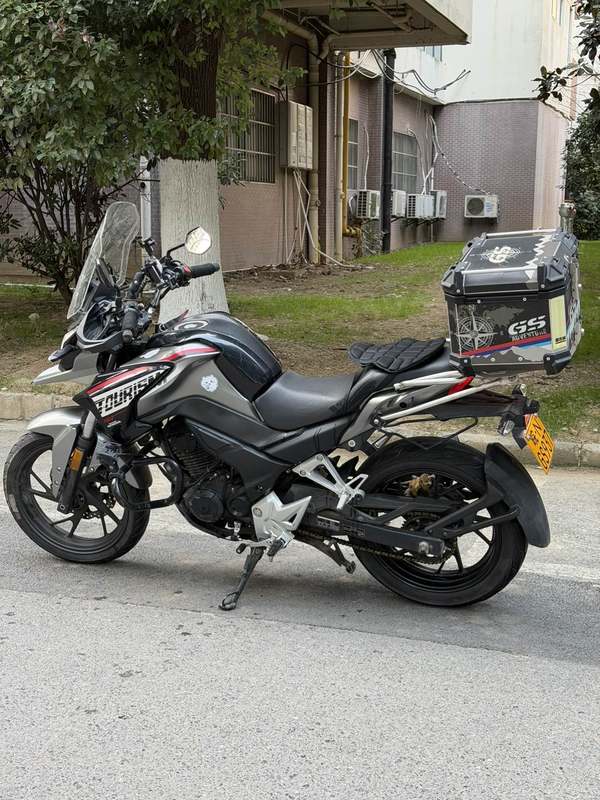 二手五羊本田猛鸷 CB190X