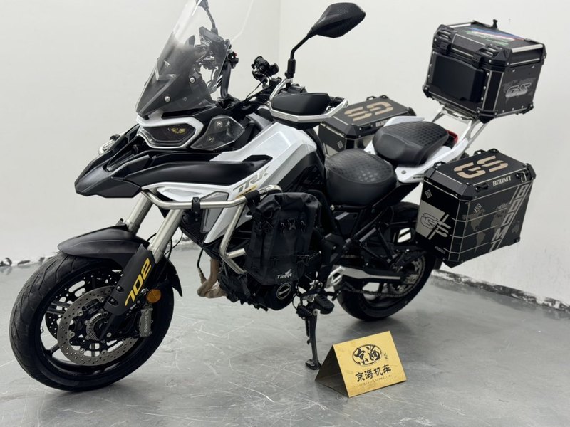 二手贝纳利TRK702