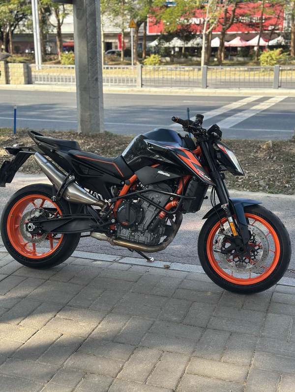 二手KTMR2R890 Duke