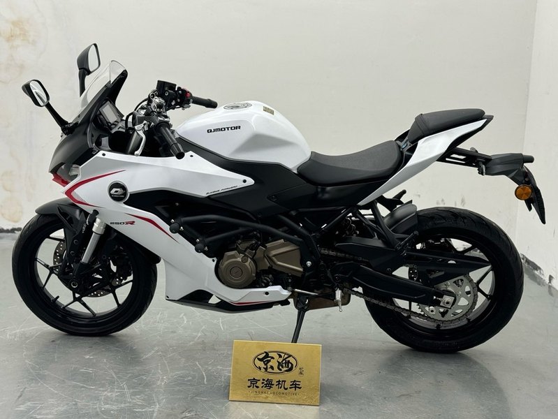 二手QJMOTOR赛250