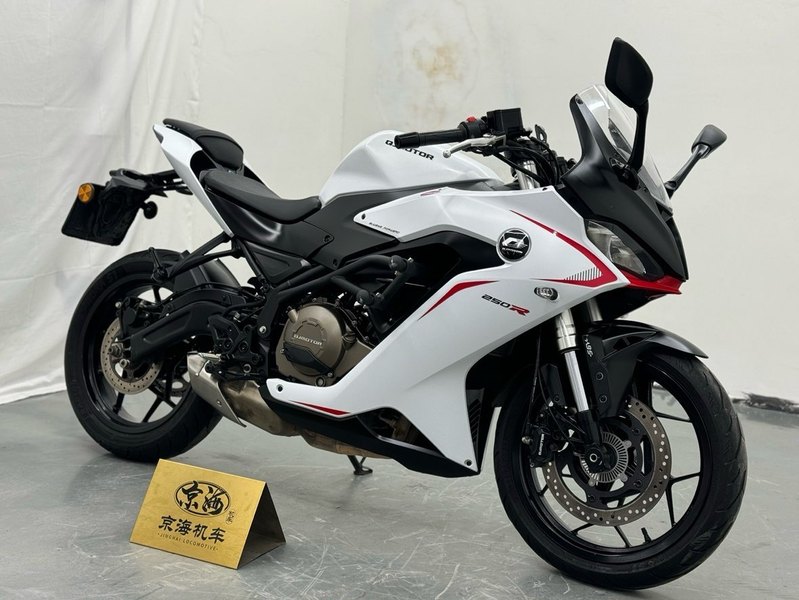 二手QJMOTOR赛250
