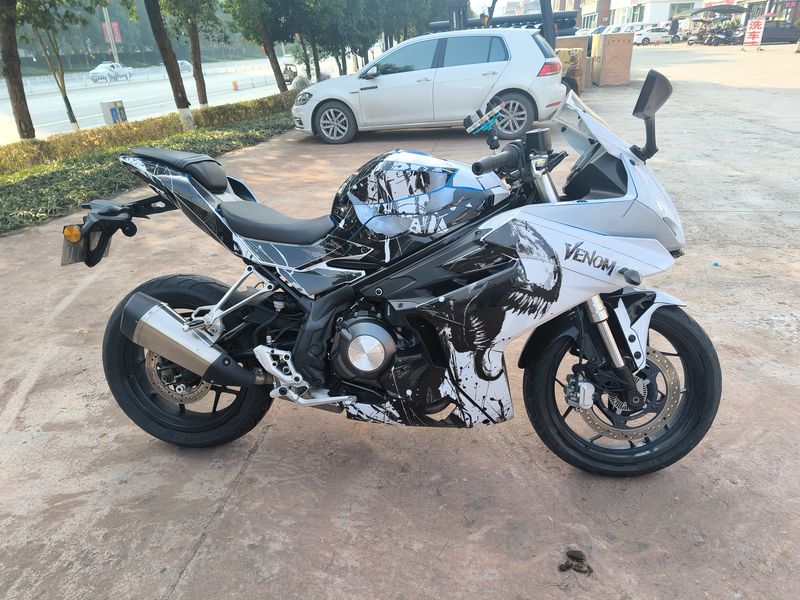 二手贝纳利龙卷风 Tornado 252R