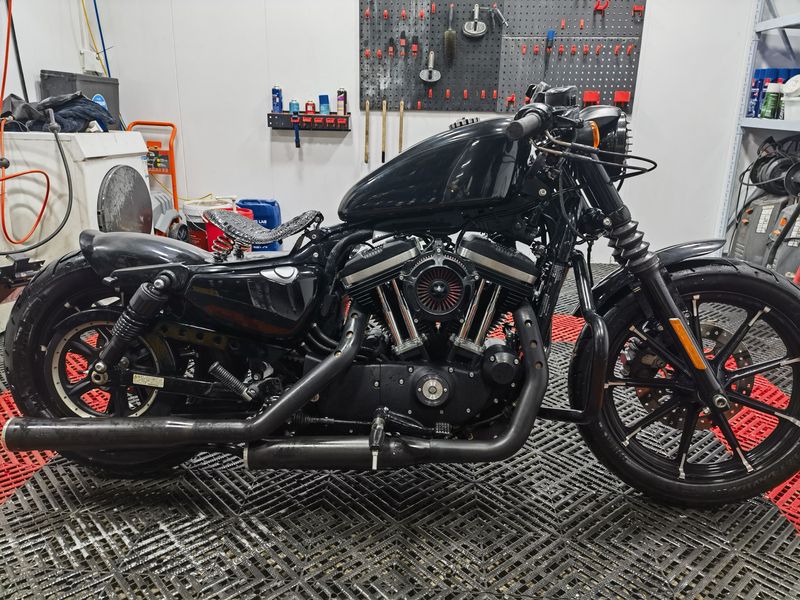 二手哈雷戴维森Iron883 硬汉