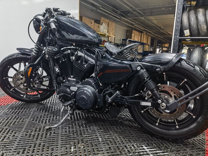 二手哈雷戴维森Iron883 硬汉