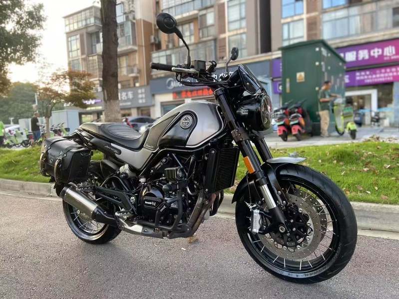 二手贝纳利幼狮 Leoncino 500