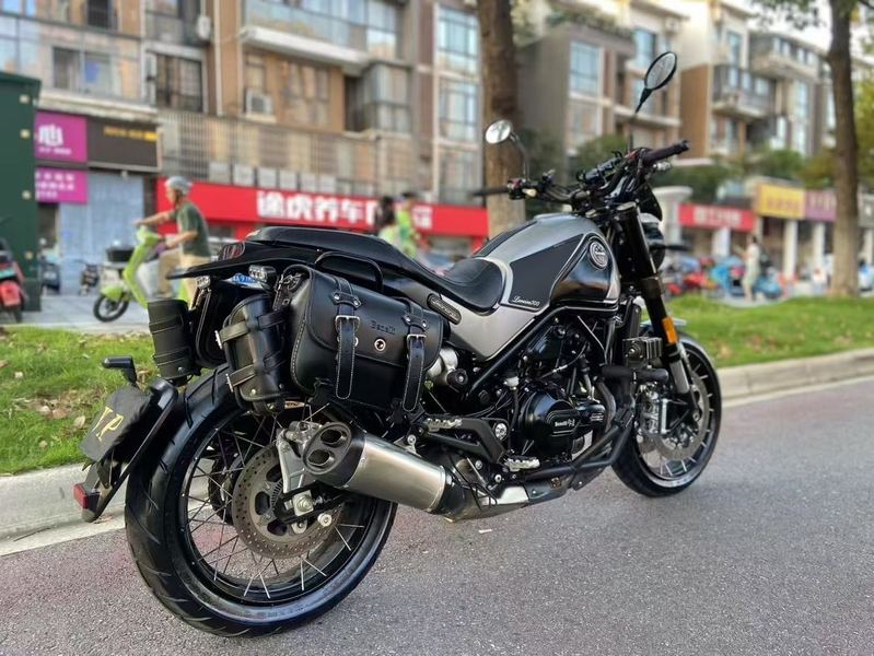 二手贝纳利幼狮 Leoncino 500