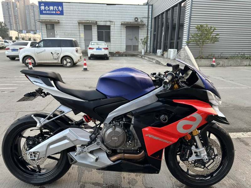 二手阿普利亚RS 660 