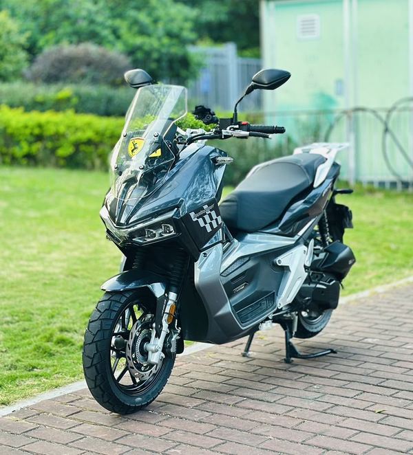 二手布雷斯通极宙 ADV150