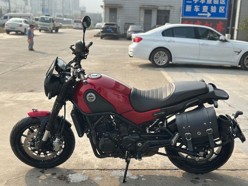 二手贝纳利幼狮 Leoncino 500