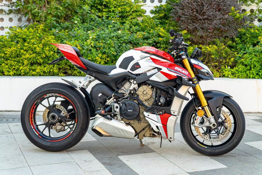 二手杜卡迪Street Fighter V4