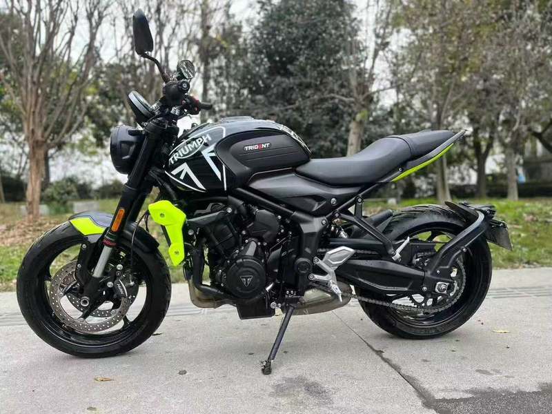 二手凯旋Trident 660