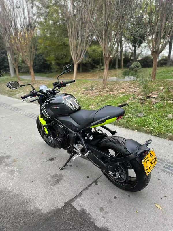 二手凯旋Trident 660