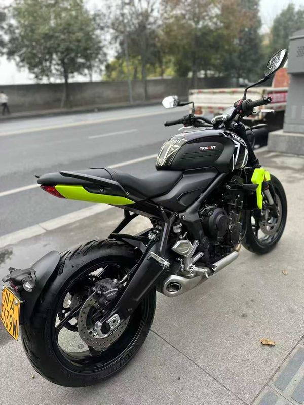 二手凯旋Trident 660