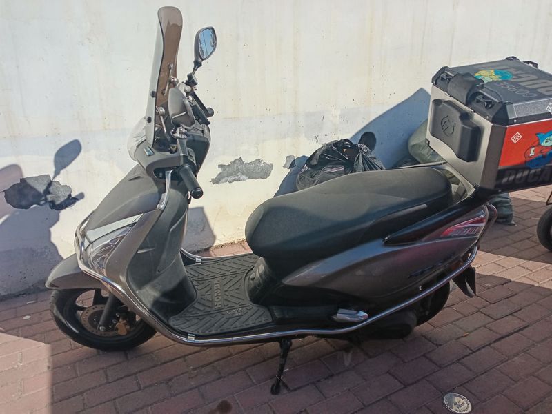 二手五羊本田SCR110 佳御