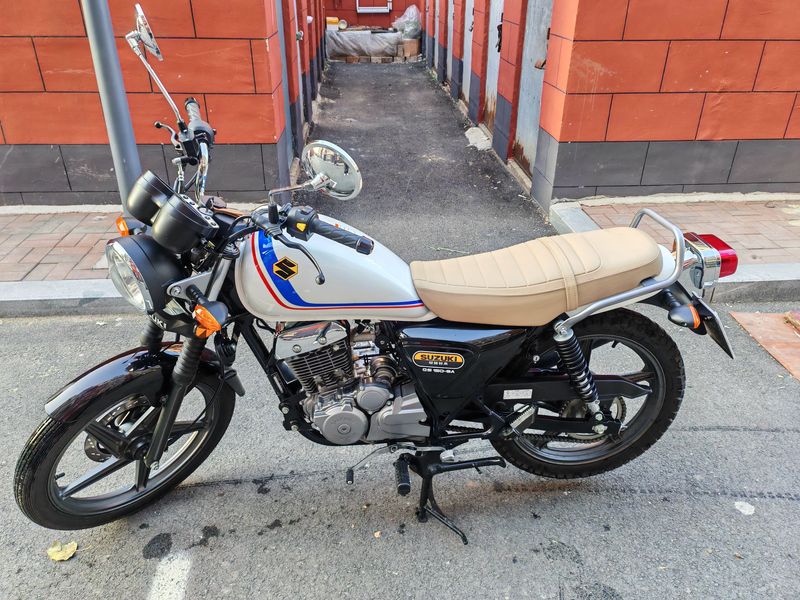 二手济南铃木酷飚150