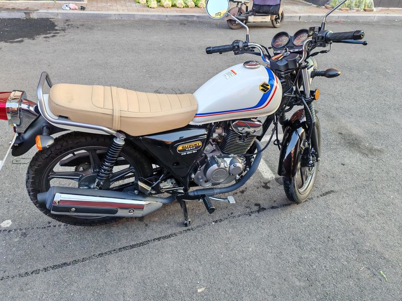 二手济南铃木酷飚150