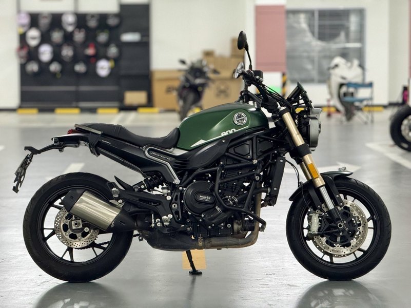 二手贝纳利幼狮 Leoncino 800