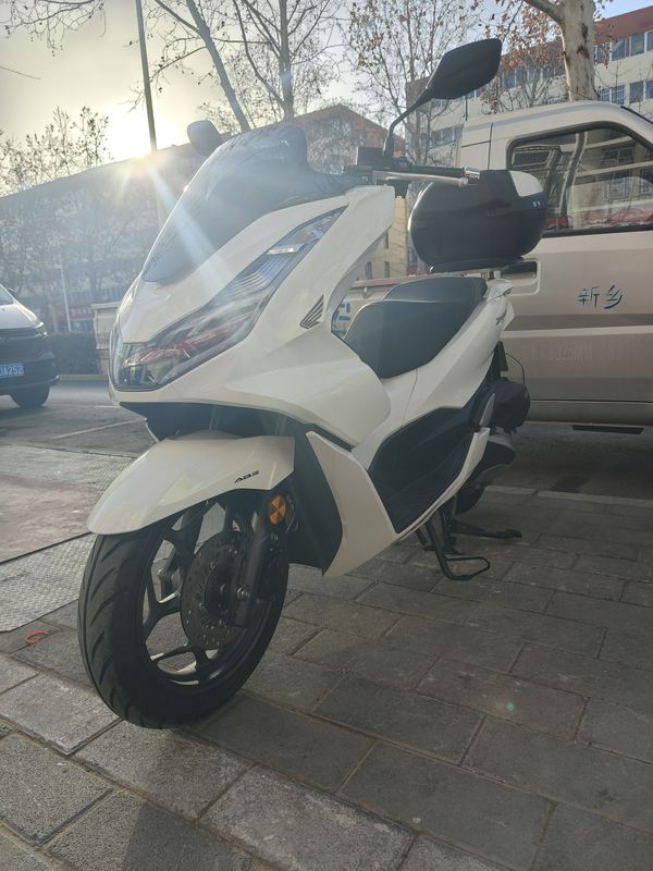 二手五羊本田PCX