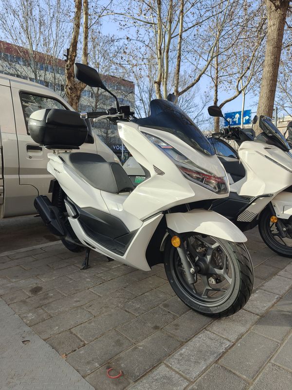 二手五羊本田PCX