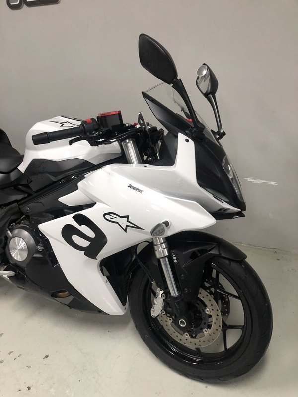 二手贝纳利龙卷风 Tornado 302R