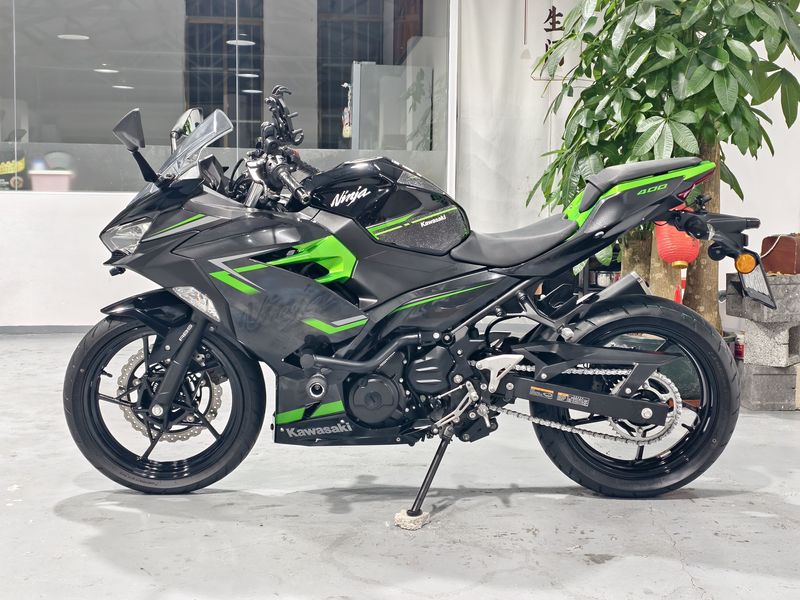 二手川崎Ninja 400