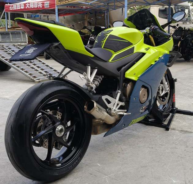 二手张雪机车500RR