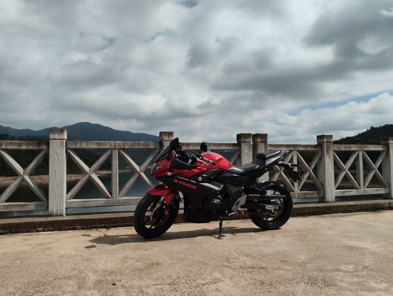 二手豪爵铃木GSX250R