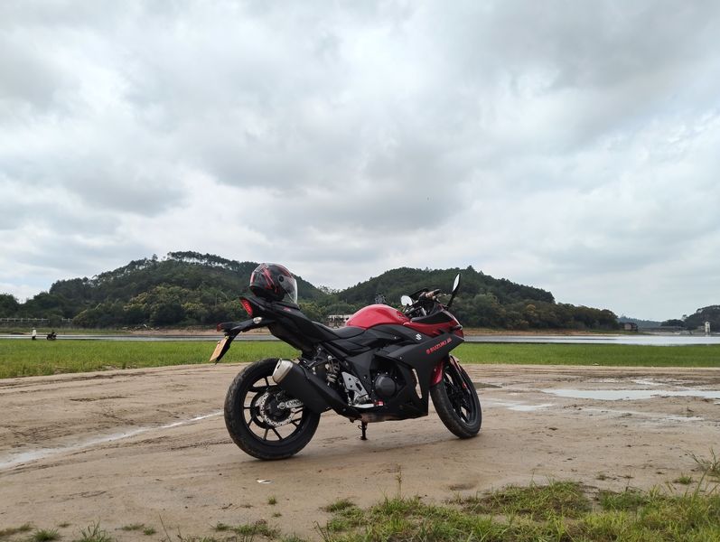 二手豪爵铃木GSX250R