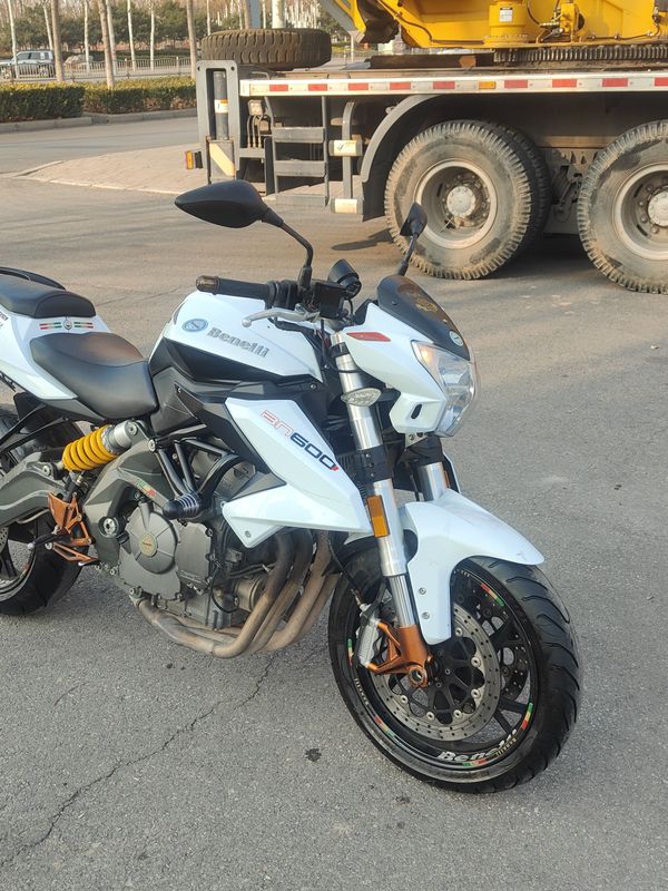 二手贝纳利TNT600i