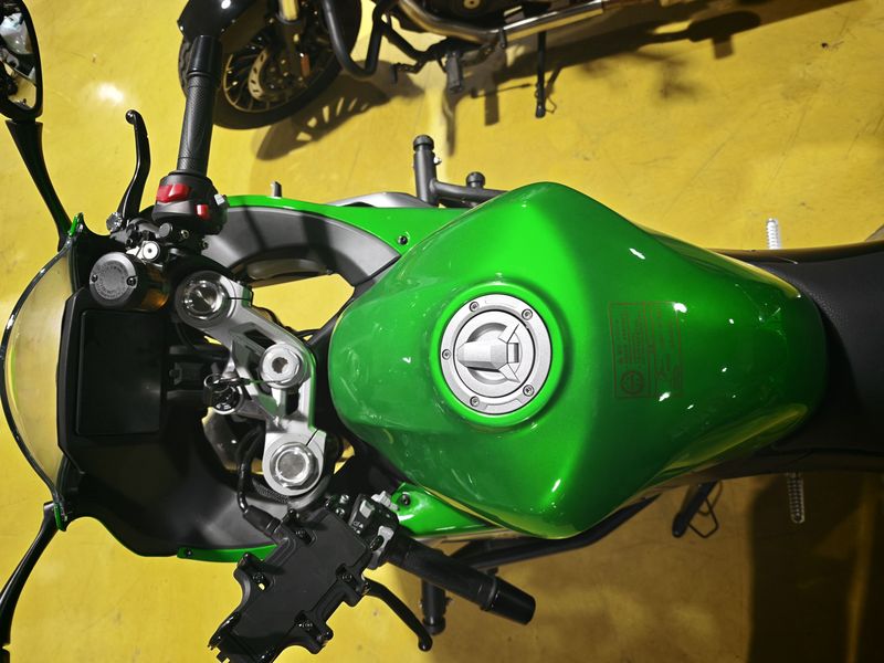 二手贝纳利龙卷风 Tornado 402R