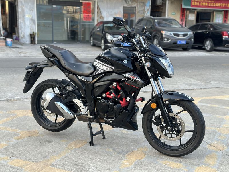 二手济南铃木极客飒 Gixxer 155 NK