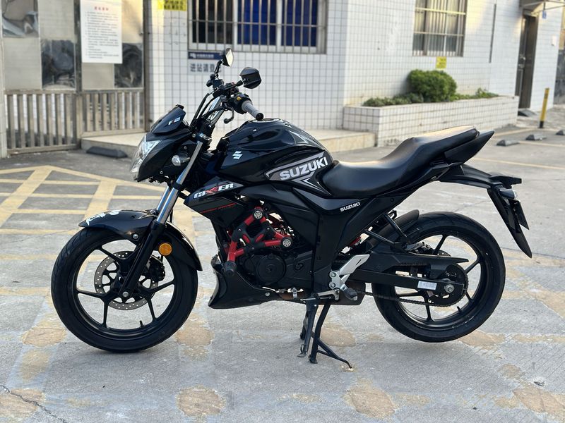 二手济南铃木极客飒 Gixxer 155 NK