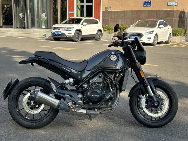 二手贝纳利幼狮 Leoncino 500