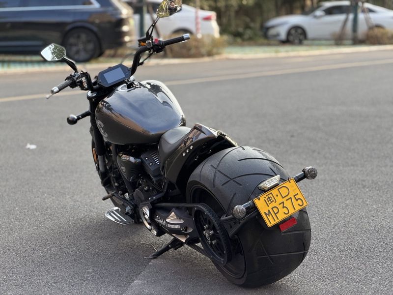 二手香帅金刚狼800S