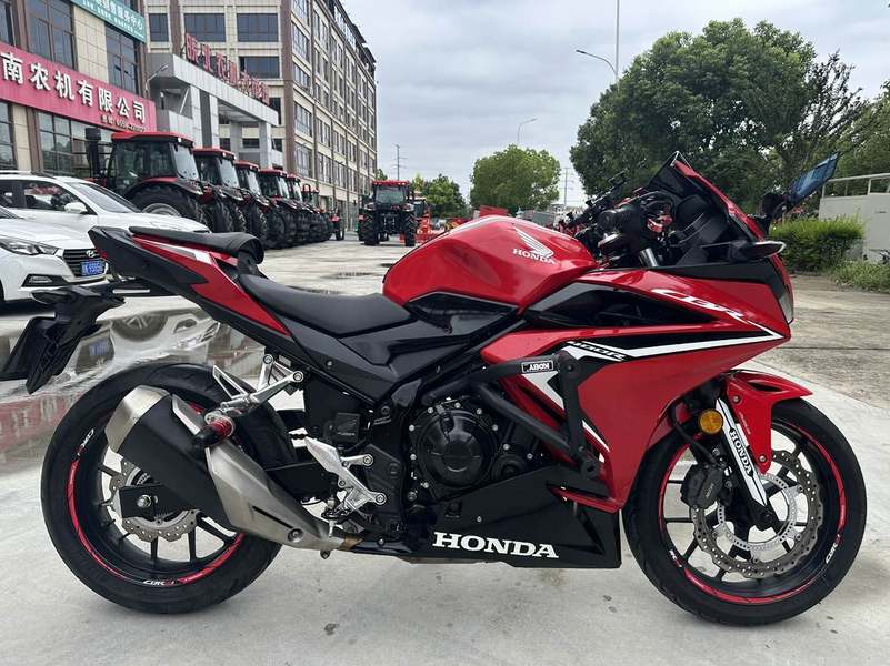 二手本田CBR400R