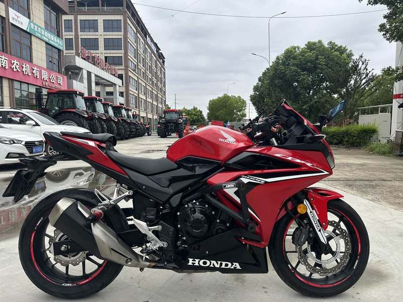 二手本田CBR400R