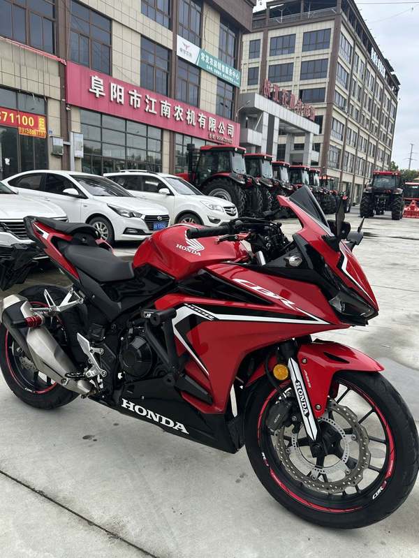 二手本田CBR400R