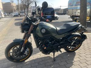 二手贝纳利幼狮 Leoncino 500