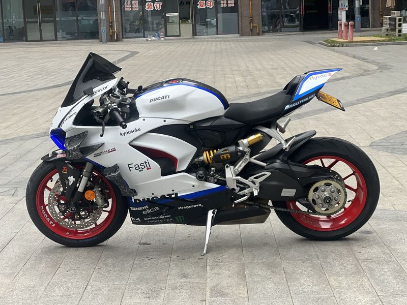二手杜卡迪Panigale V2
