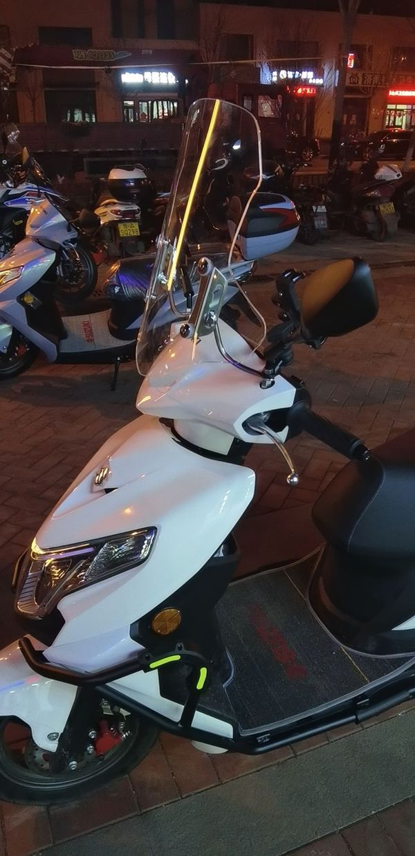 二手济南铃木优驿 UE125T