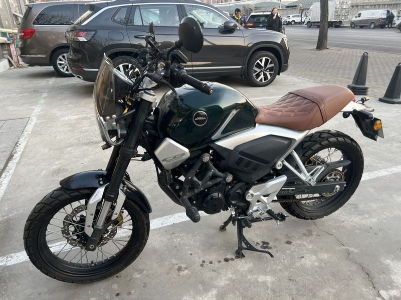 二手五羊本田鸷道 CB190SS