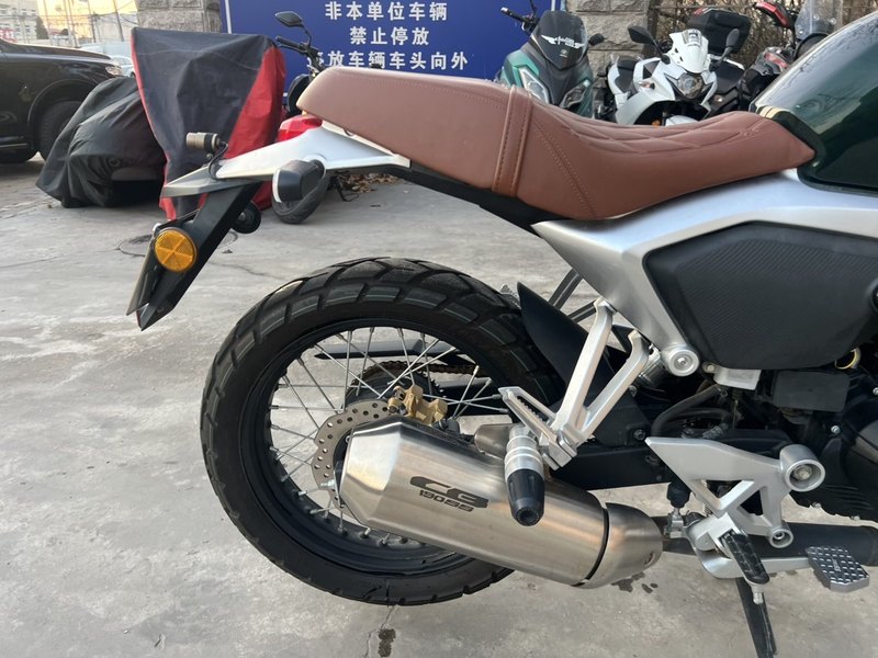 二手五羊本田鸷道 CB190SS