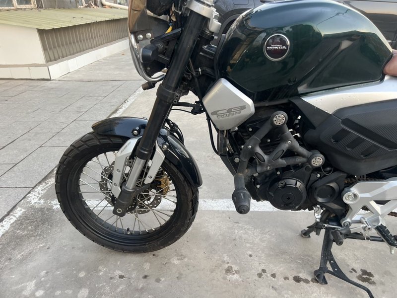 二手五羊本田鸷道 CB190SS