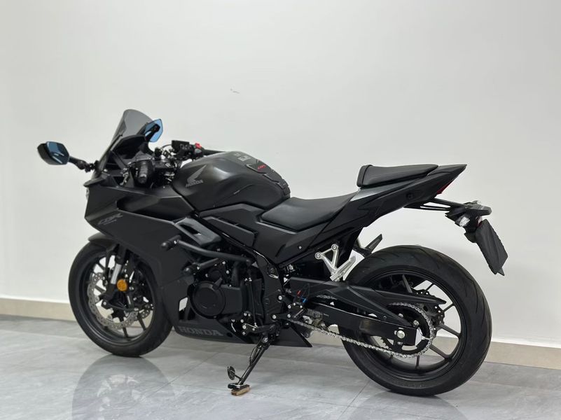 二手本田CBR400R