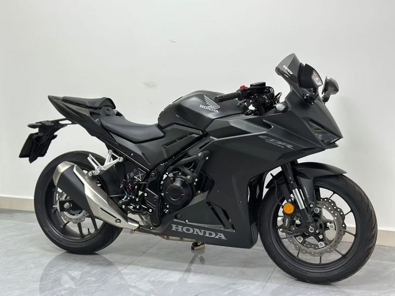 二手本田CBR400R