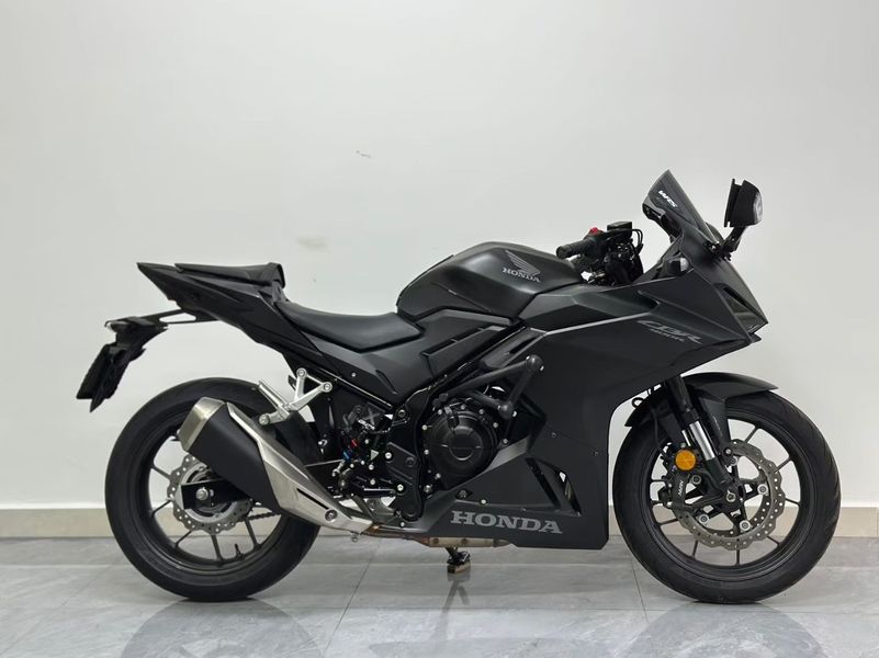二手本田CBR400R